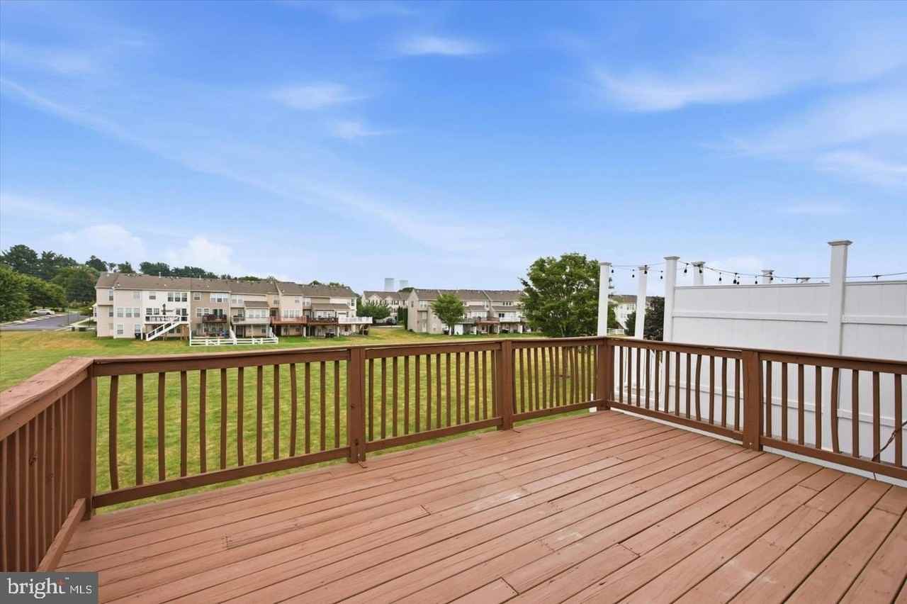 30 N Savanna Dr - Photo 2 of 24