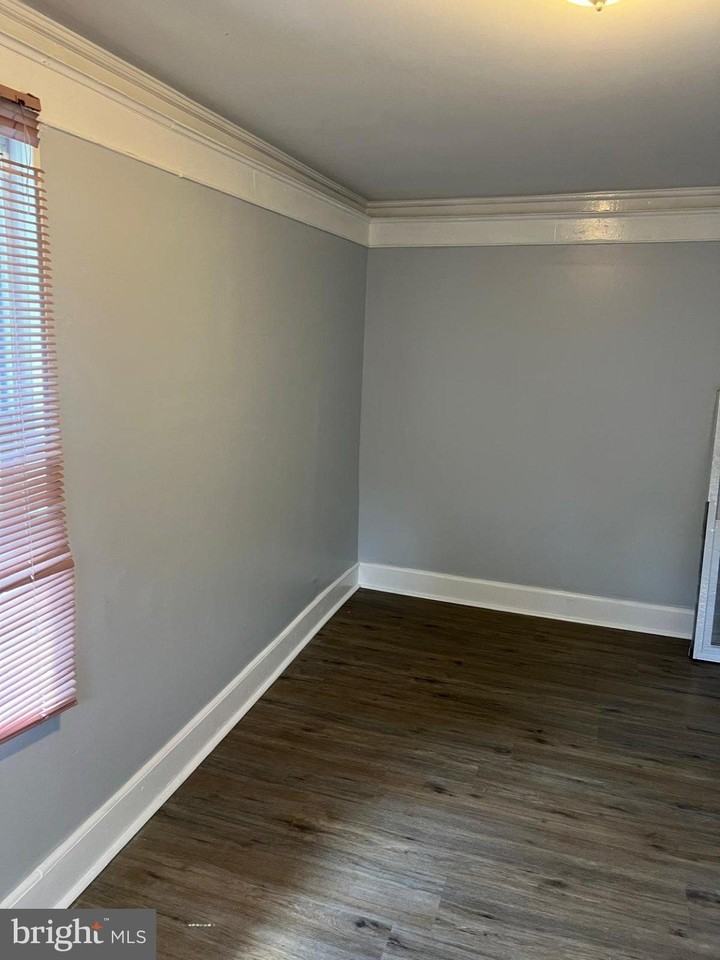 1133 Pine Ln - Photo 6 of 12