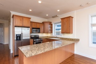 N Milwaukee Ave #2W - Photo 1 of 1