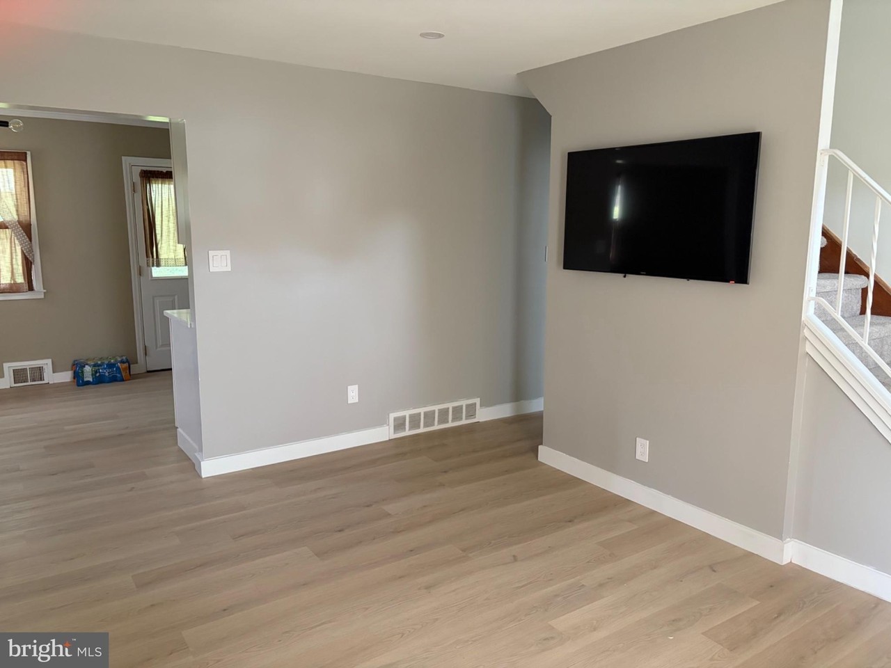 4333 Chetwin Ter - Photo 4 of 28