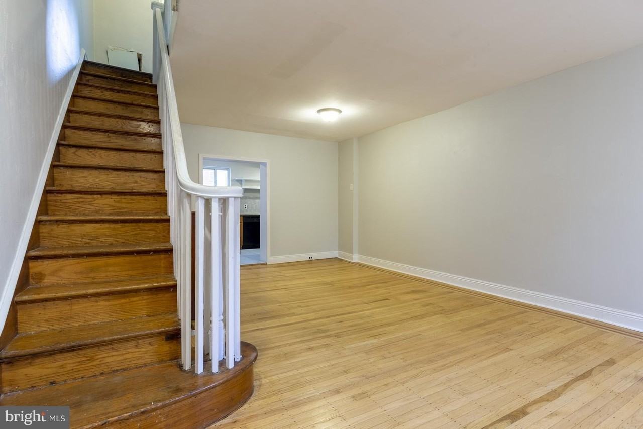 1239 S Alder St - Photo 4 of 22