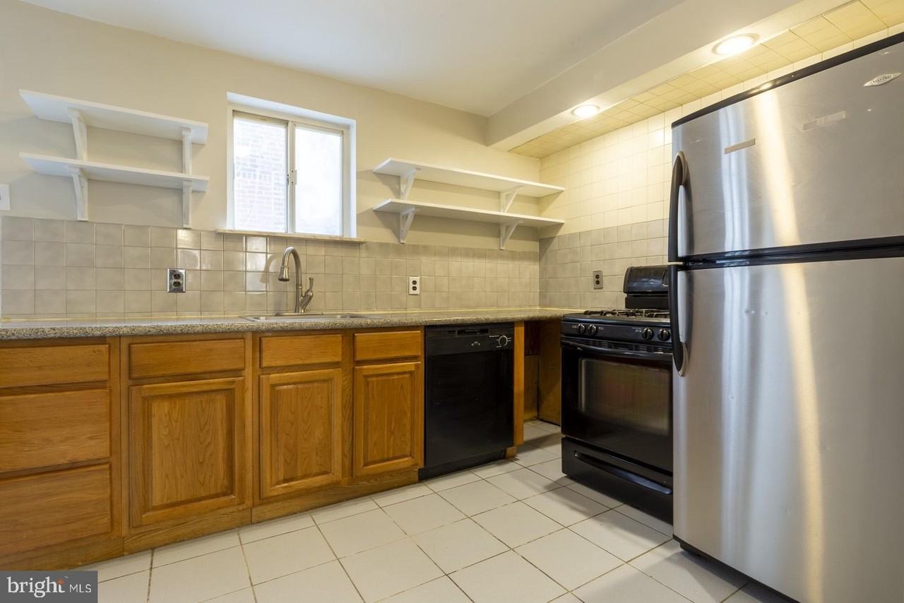 1239 S Alder St - Photo 5 of 22