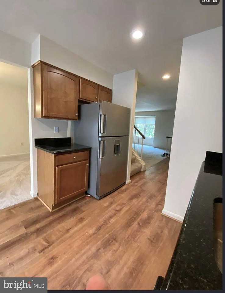 7863 Wintercress Ln - Photo 3 of 8