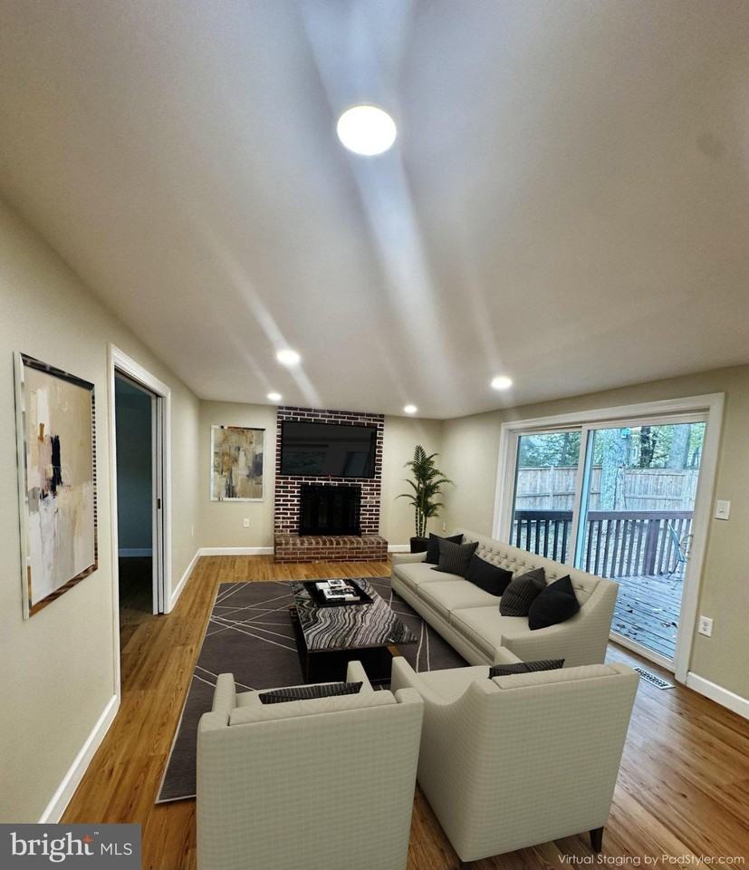 2281 Dosinia Ct - Photo 5 of 42