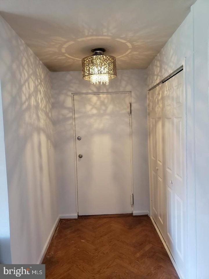6511 10th St #A1 - Photo 3 of 33
