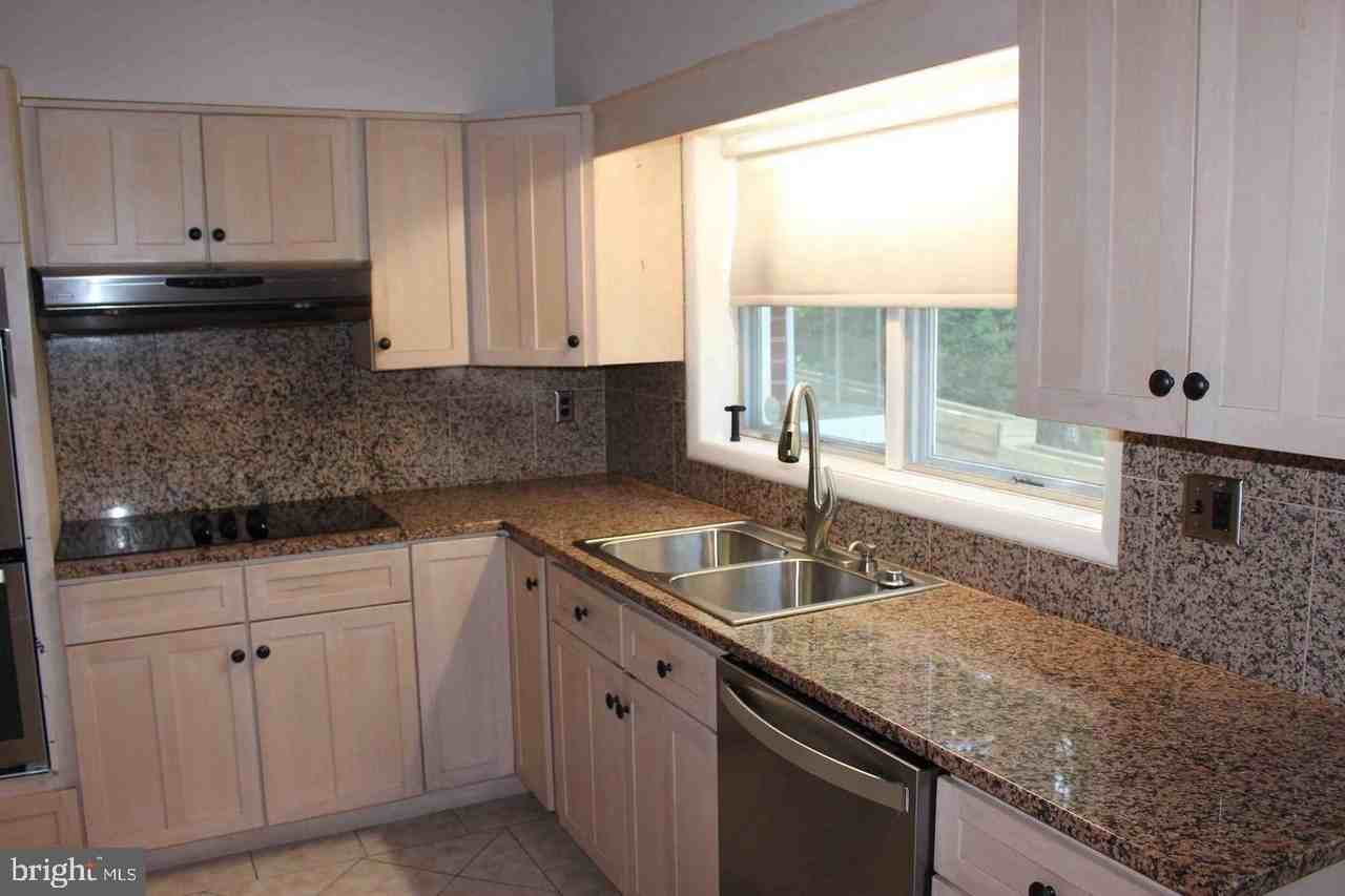 3720 Woodland Cir - Photo 7 of 28