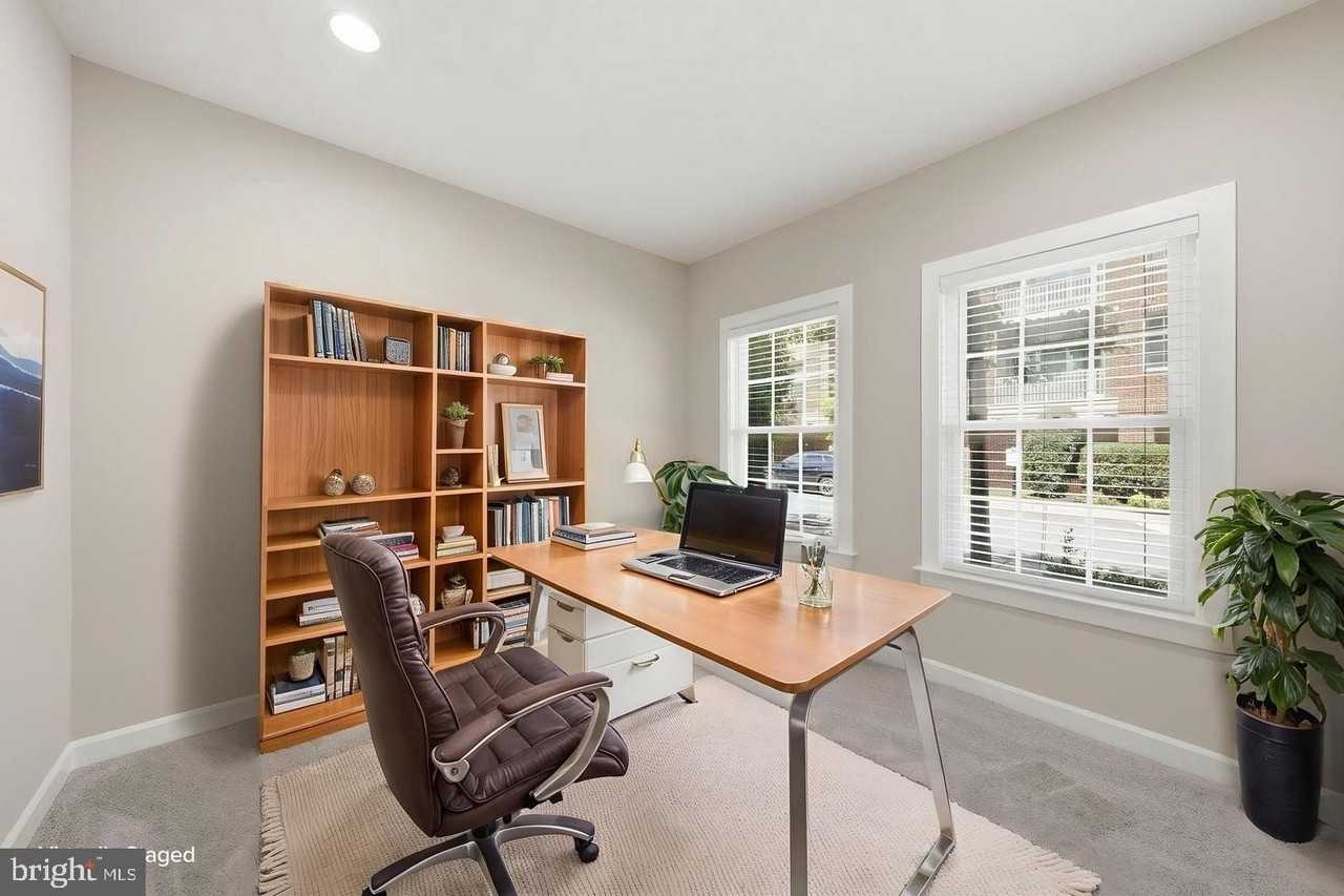 13717 Neil Armstrong Ave - Photo 6 of 46