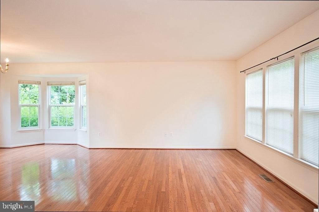 10558 Crooked Branch Ct - Photo 5 of 21