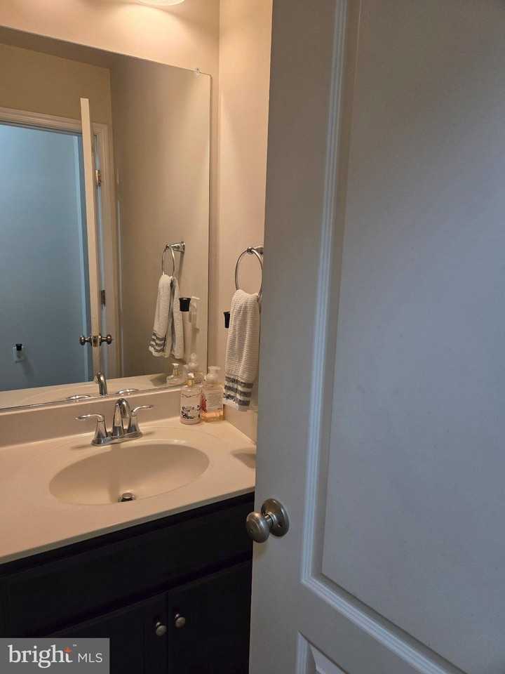 3991 Bradys Hill Rd - Photo 7 of 22