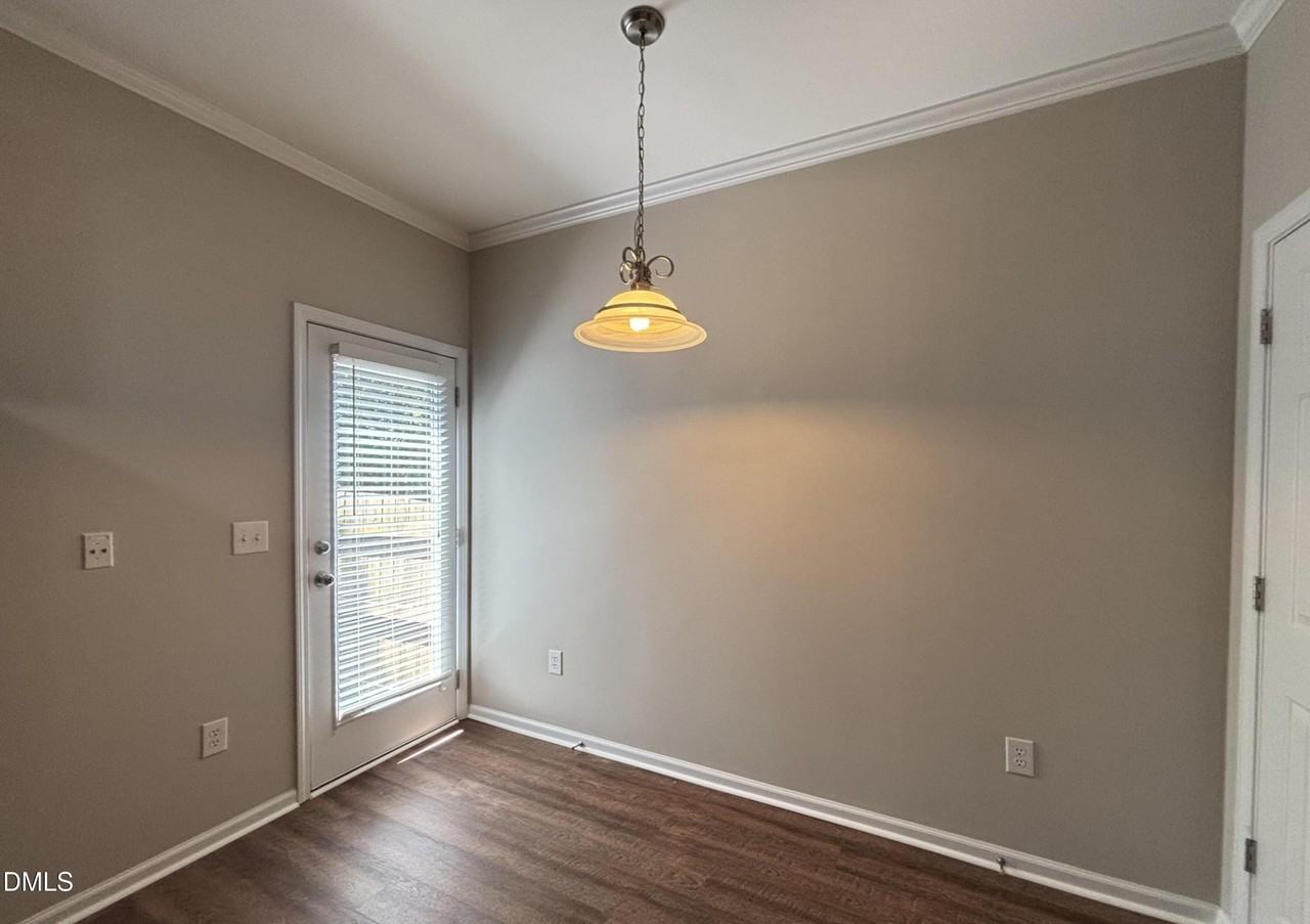 1008 Mica Lamp Ct - Photo 7 of 18