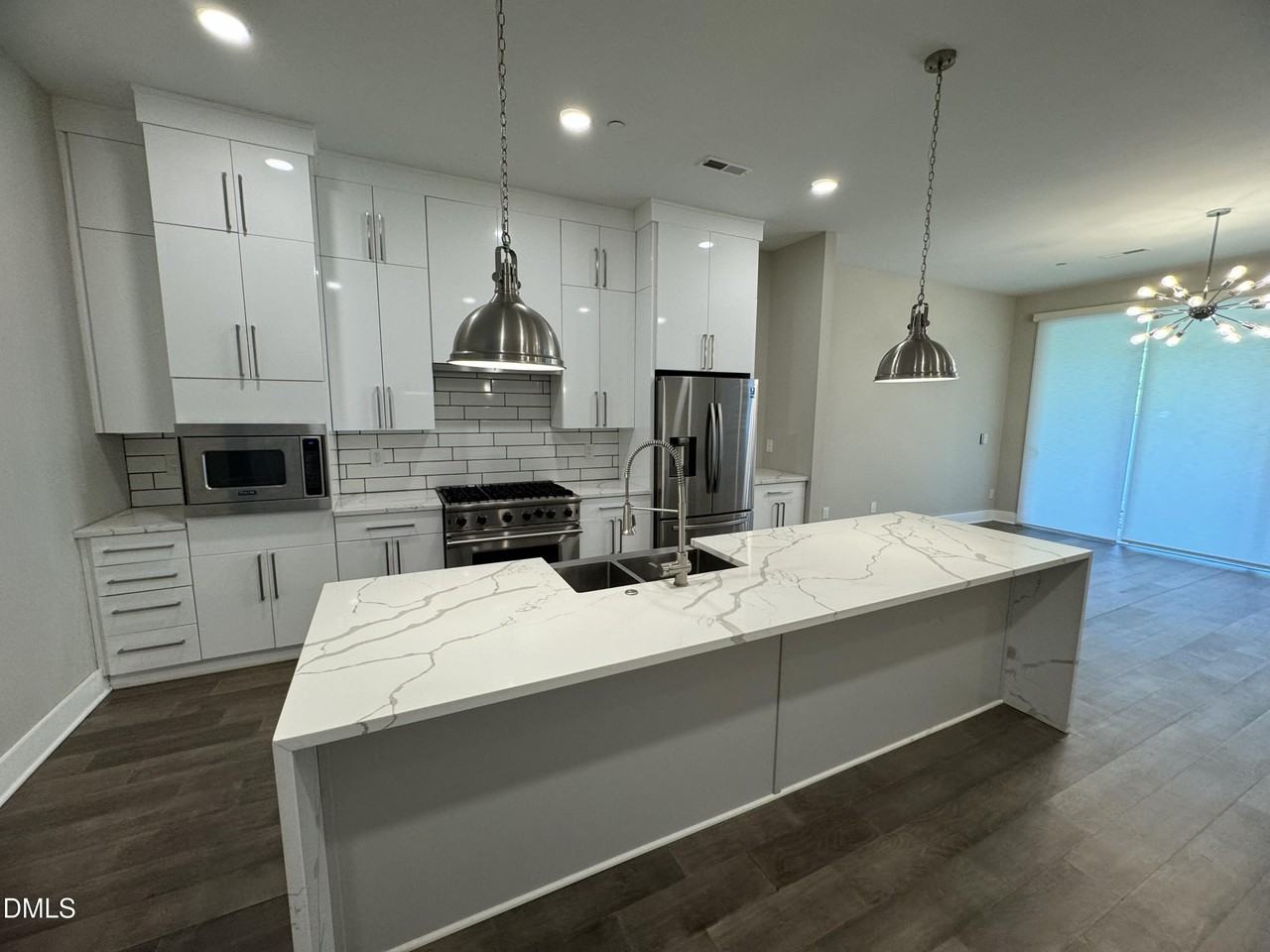 4016 Southpoint Landing Way - Photo 2 of 22