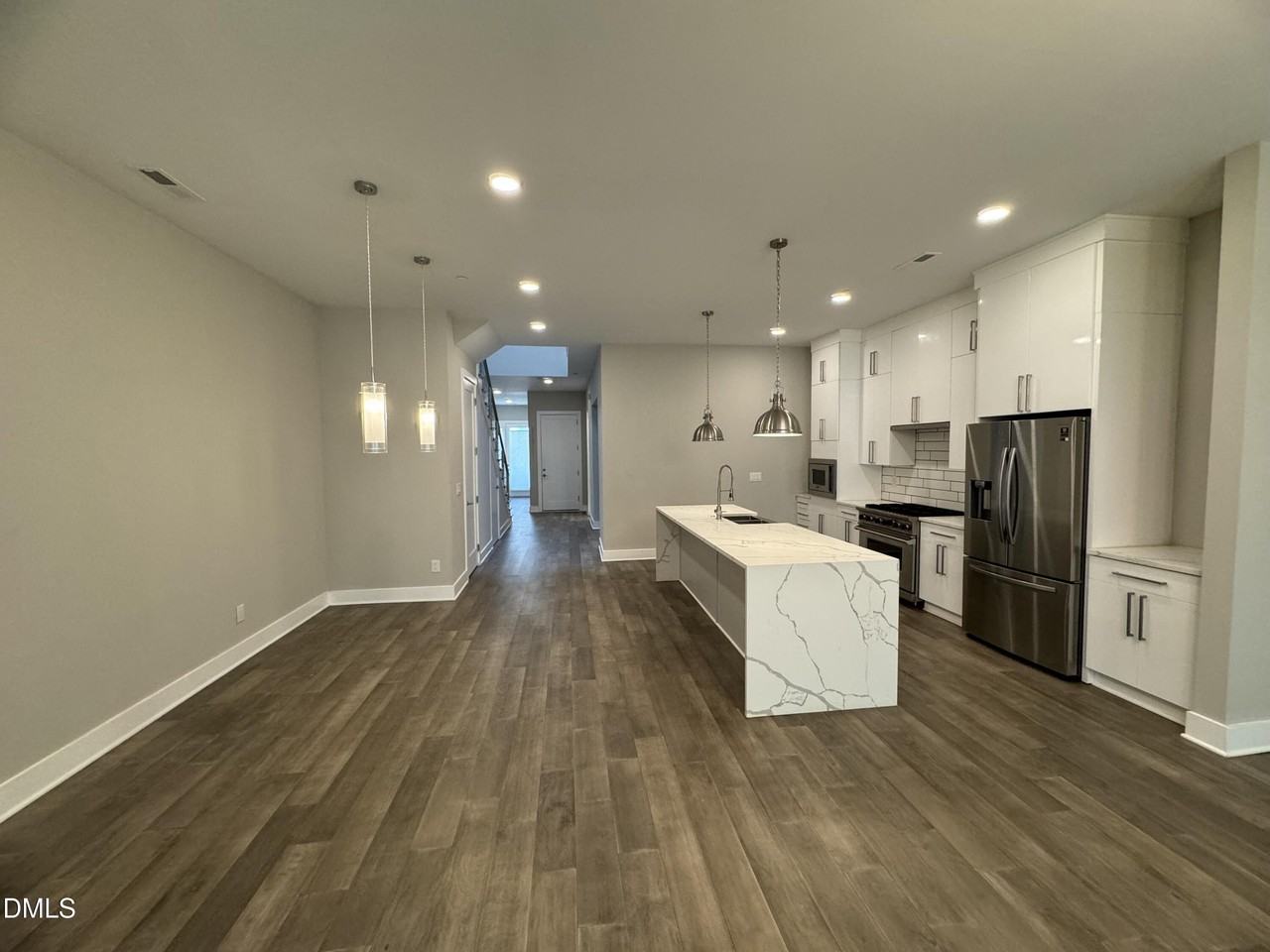 4016 Southpoint Landing Way - Photo 3 of 22