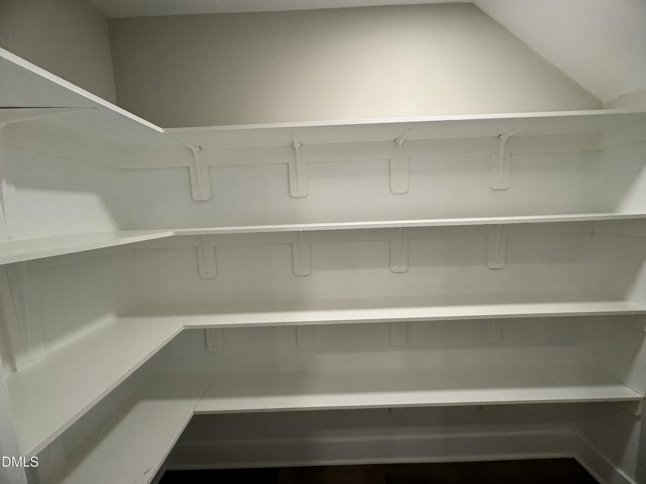 4016 Southpoint Landing Way - Photo 7 of 22