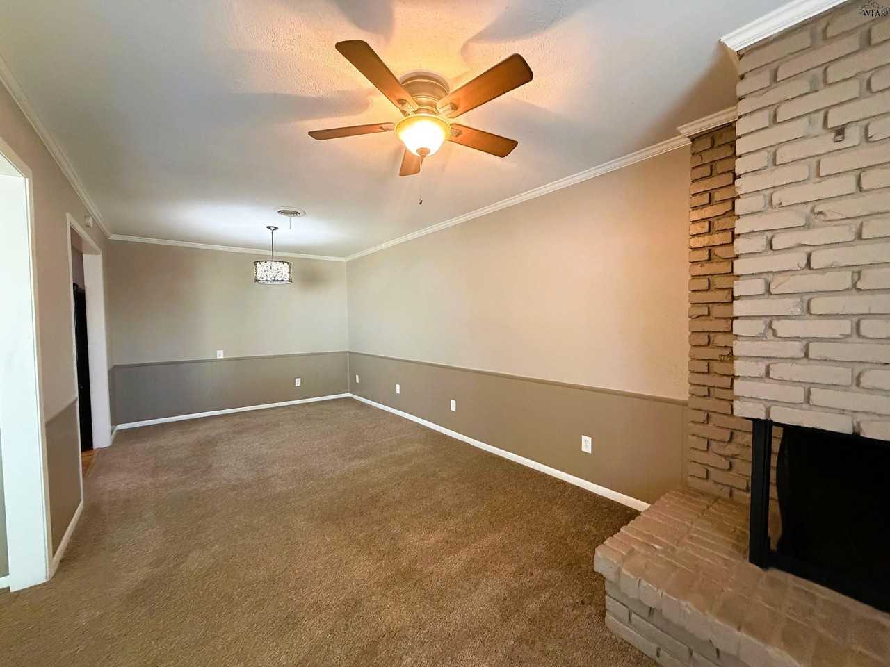 3025 Abbott Ave - Photo 7 of 40