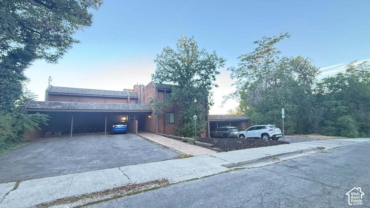 250 S Elizabeth St #A1