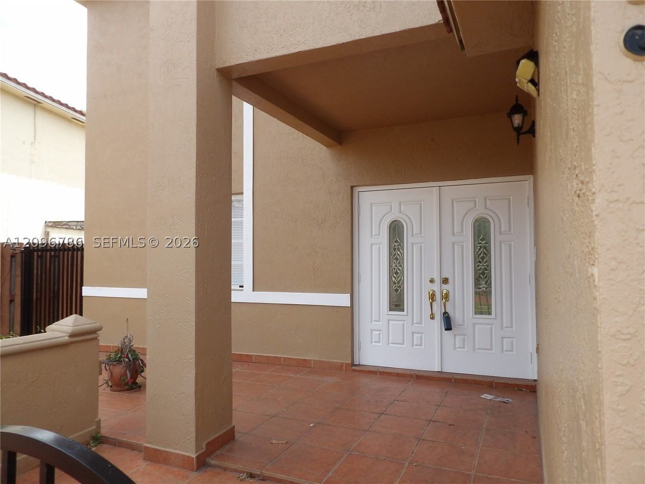 5411 Sw 158th Ct - Photo 3 of 30