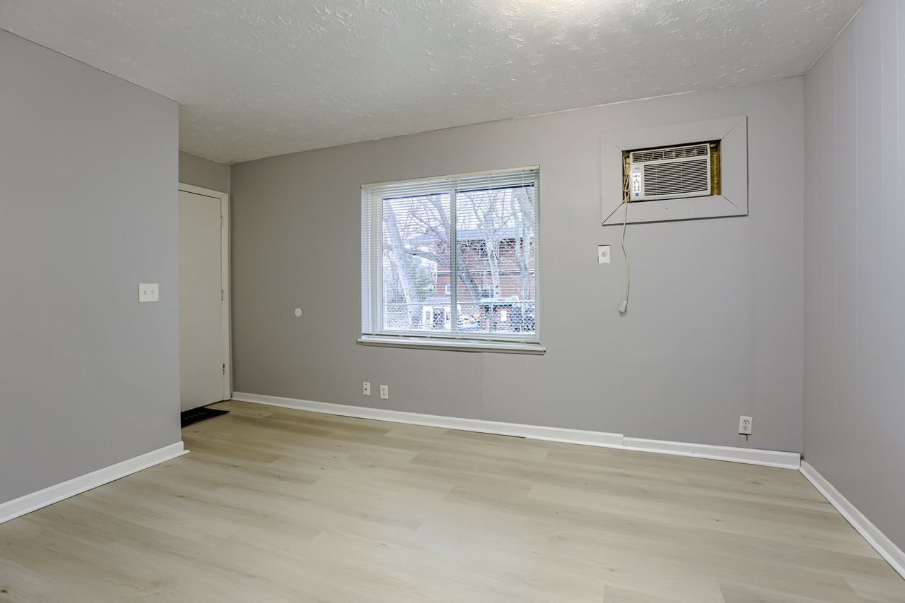 4505 Lafayette Ave #3 - Photo 3 of 11