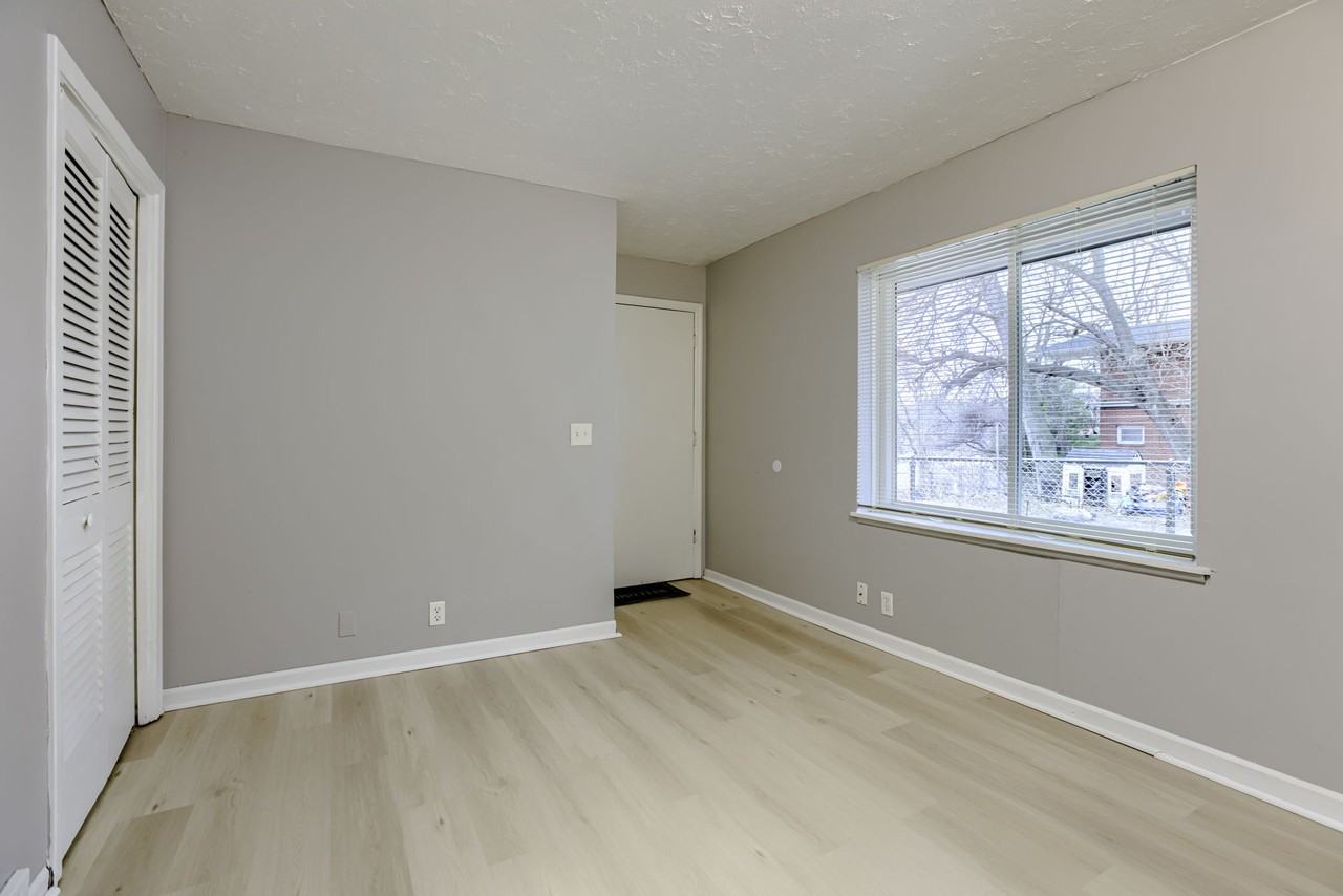 4505 Lafayette Ave #3 - Photo 4 of 11