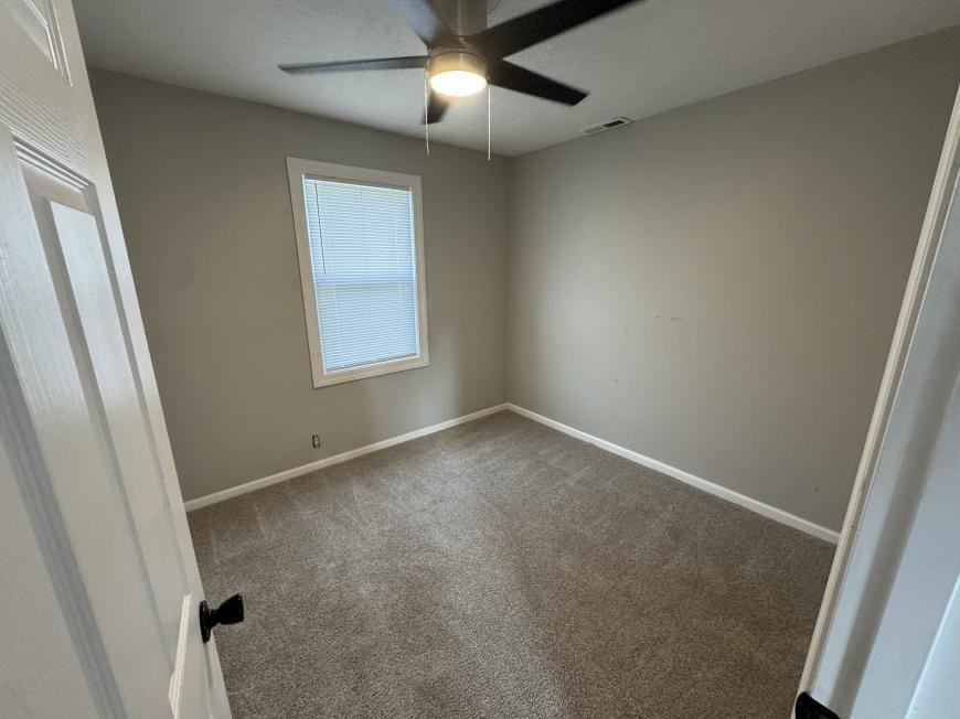 1313 N Albany St - Photo 4 of 9