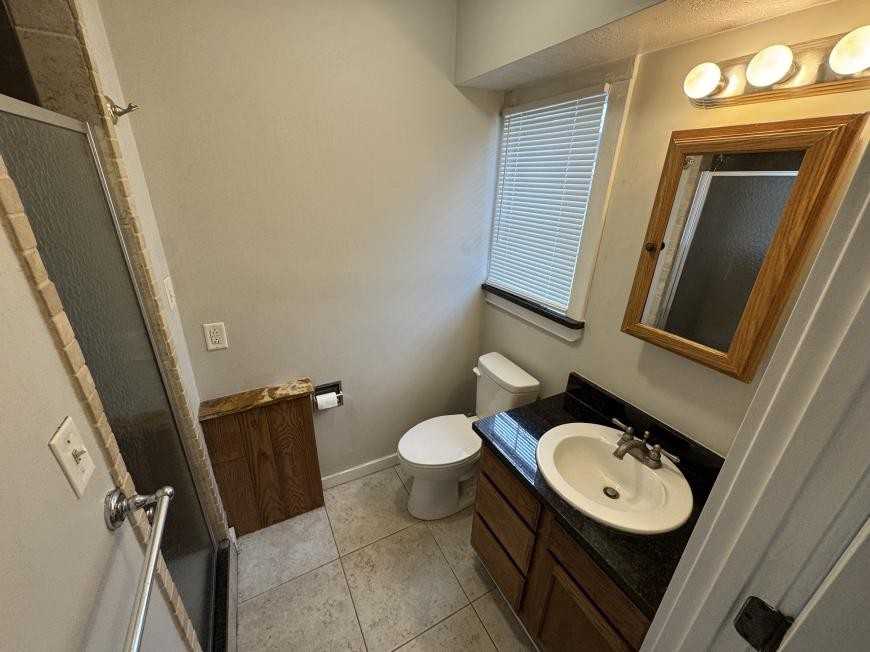 1313 N Albany St - Photo 5 of 9