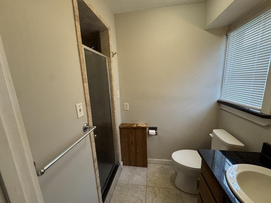 1313 N Albany St - Photo 6 of 9