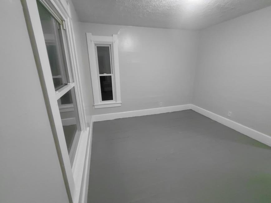 319 Richmond Ave - Photo 6 of 9