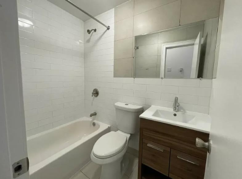 321 Weirfield St - Photo 4 of 5