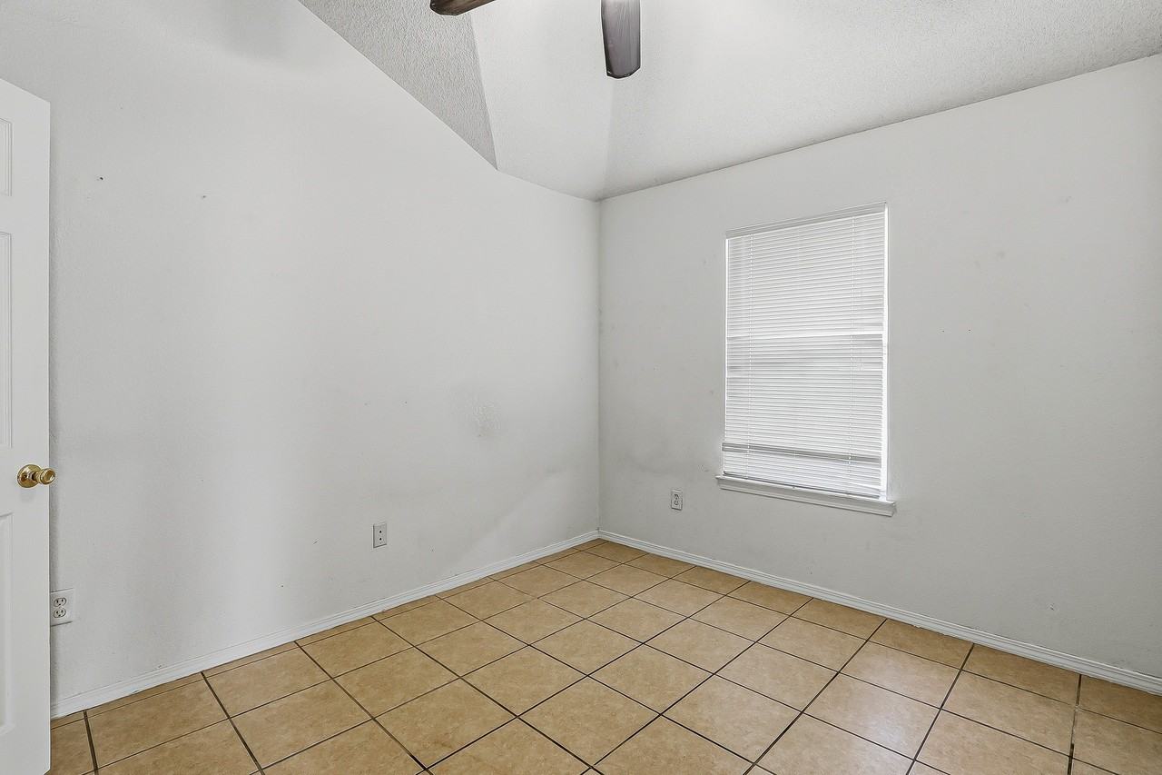 12573 Tierra Norte Rd #1 - Photo 7 of 9