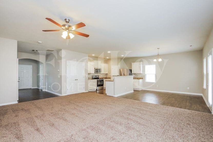8402 Paw Valley Ln - Photo 3 of 15