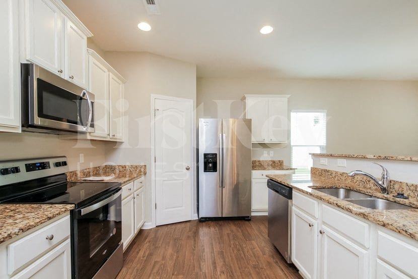 8402 Paw Valley Ln - Photo 5 of 15