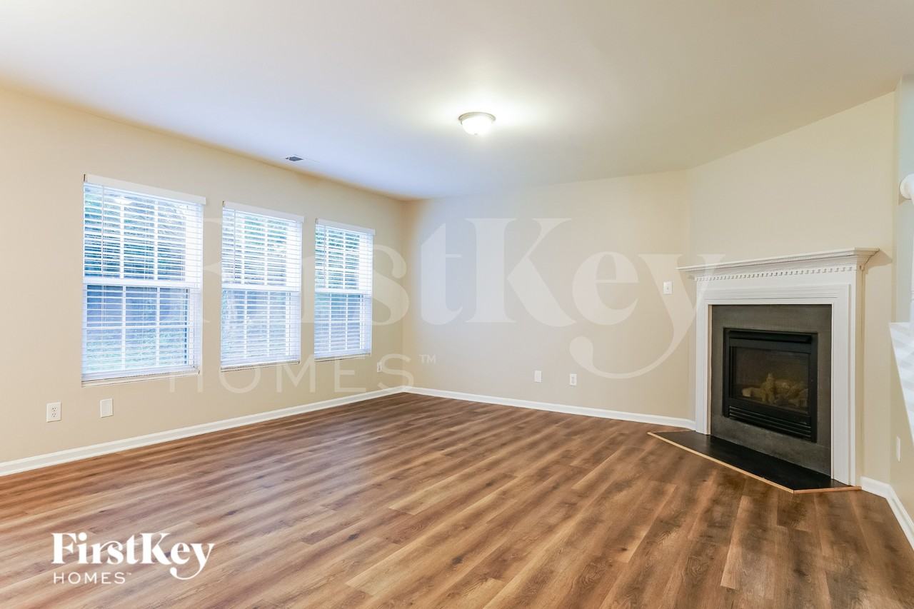 5900 Ricker Rd - Photo 3 of 16