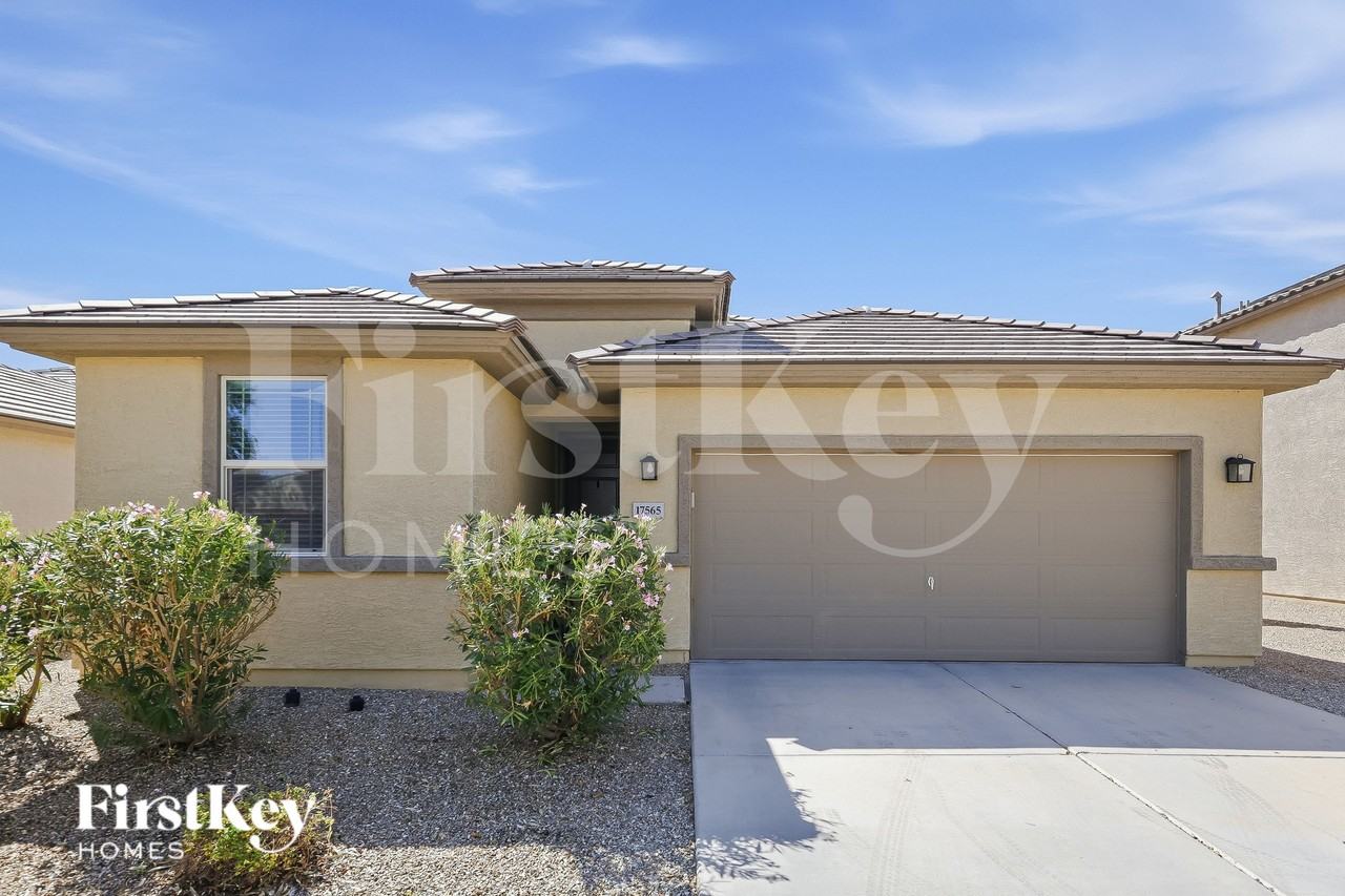 17565 W Villa Chula Ln