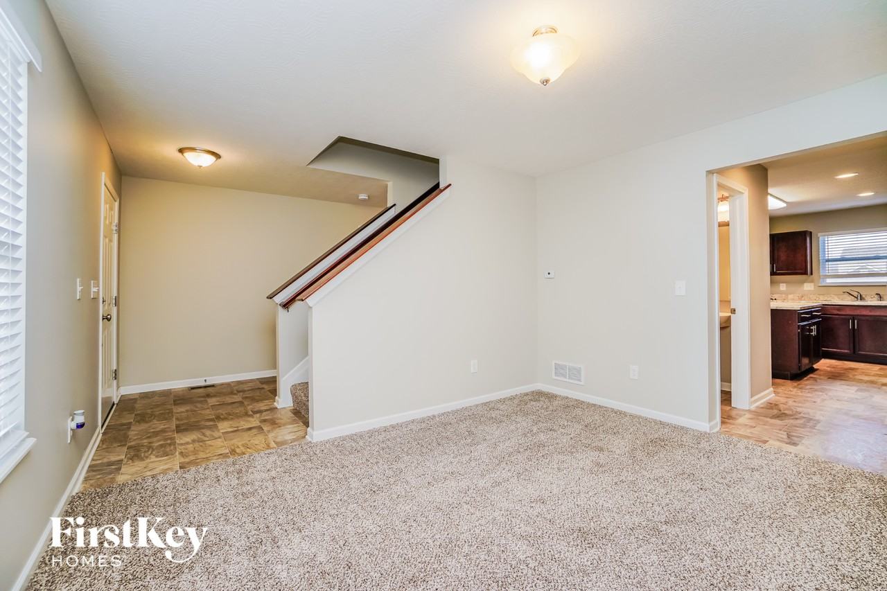 188 Red Oak Ct - Photo 4 of 15