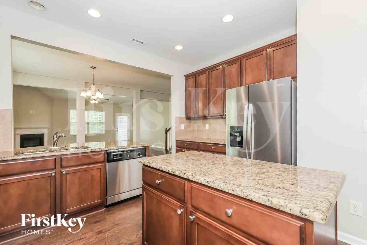 11214 Amherst Glen Dr - Photo 6 of 15