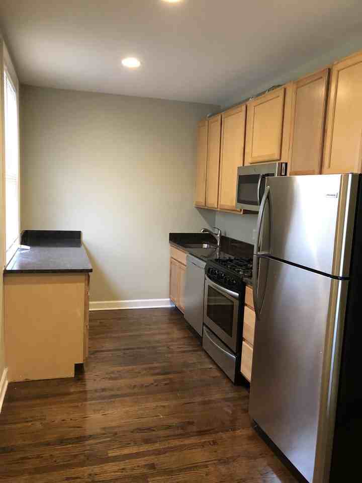 4858 W Armitage Ave Apt 2e - Photo 2 of 27