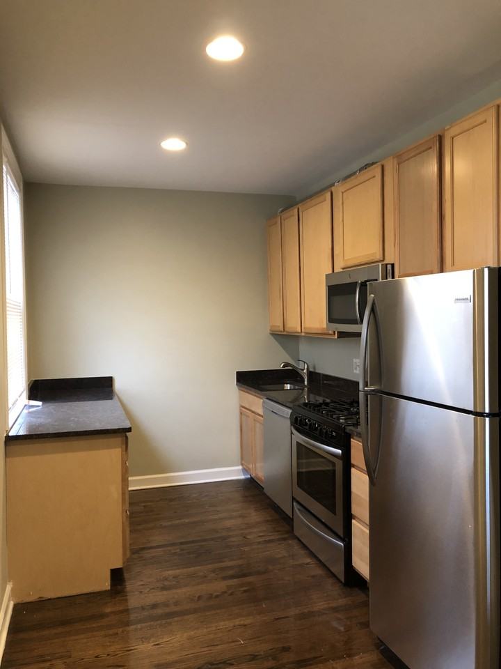 4858 W Armitage Ave Apt 2e - Photo 4 of 27