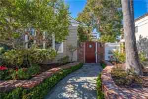 featured image of 33 Palermo Walk