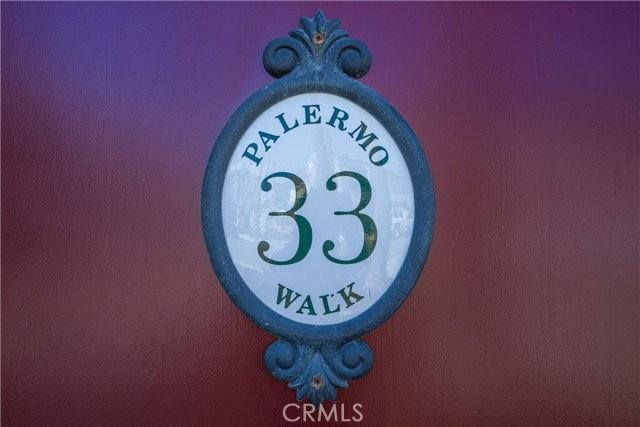 33 Palermo Walk - Photo 3 of 8