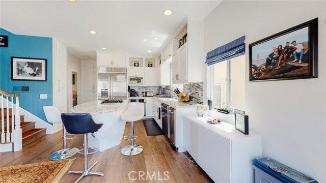 124 35th St - Photo 6 of 8