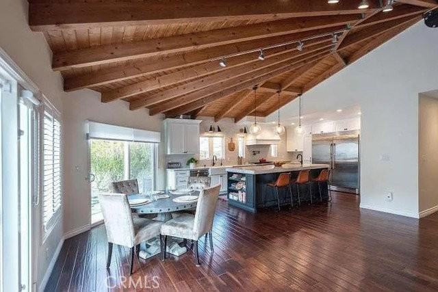 7403 Alverstone Ave - Photo 6 of 8