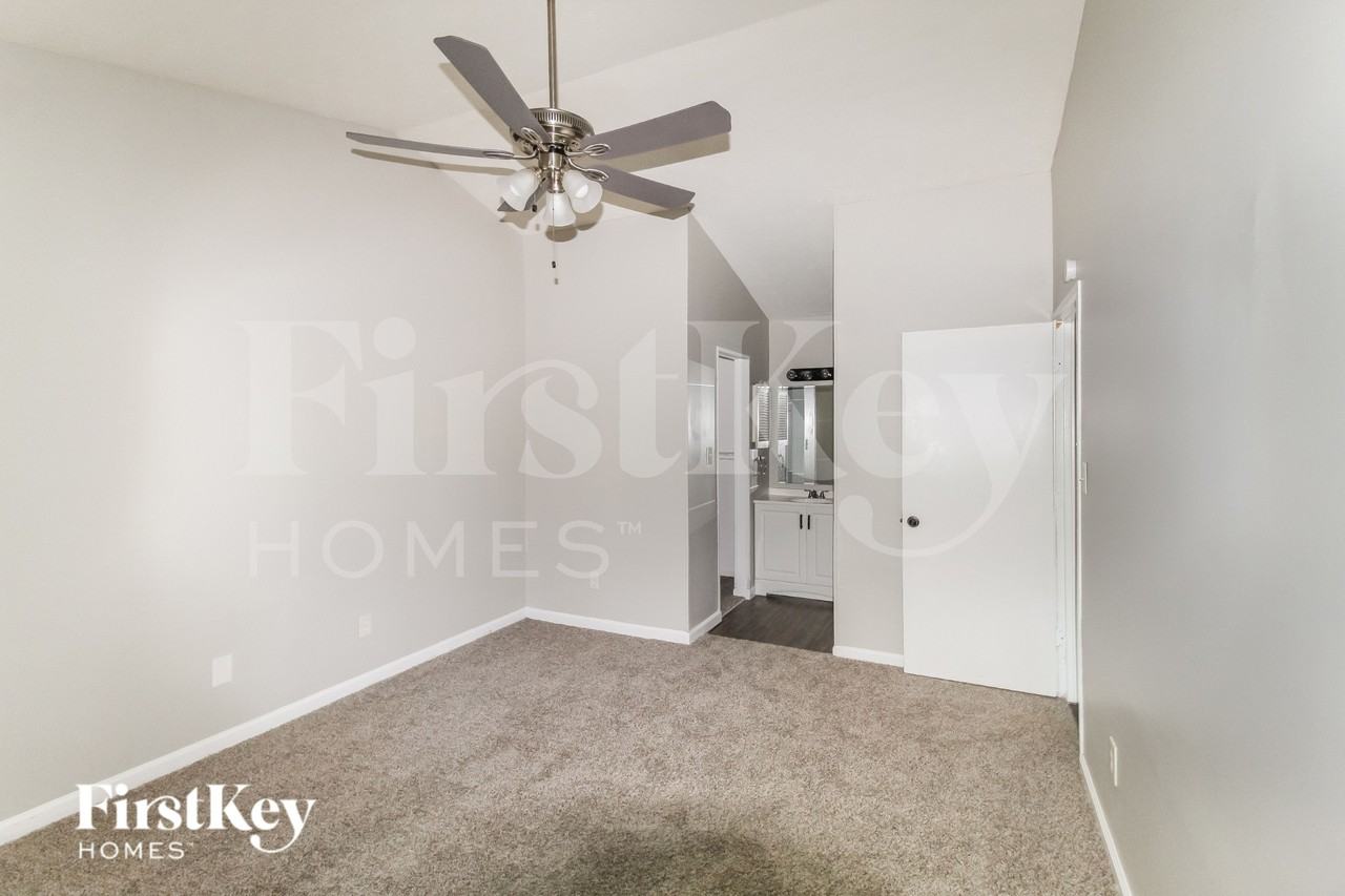 2308 Wingfoot Pl - Photo 5 of 16