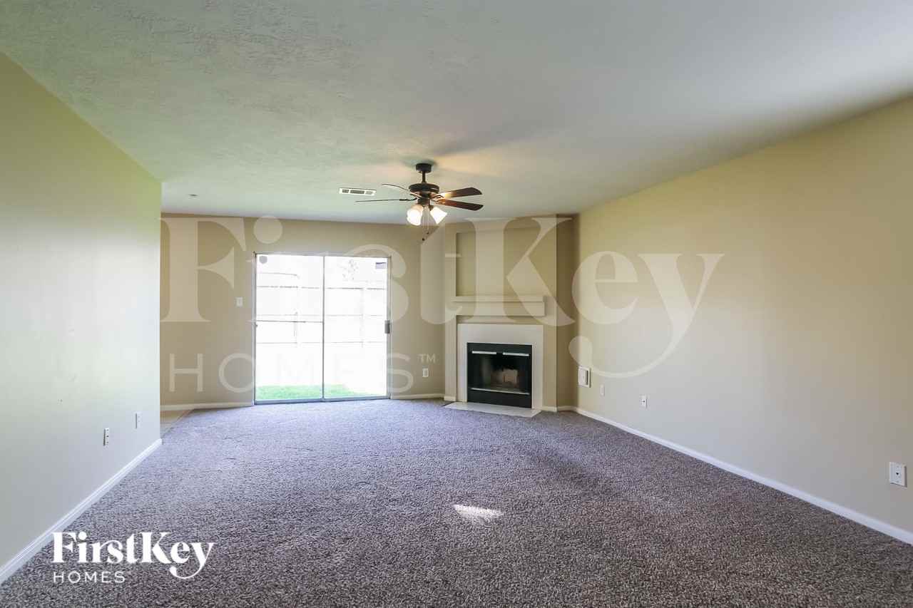 19926 Bambiwoods Dr - Photo 3 of 15