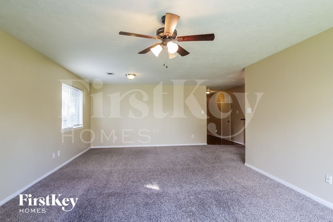 19926 Bambiwoods Dr - Photo 4 of 15