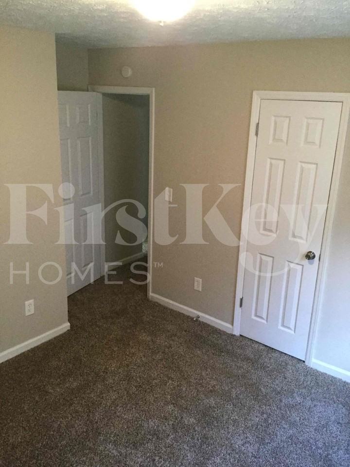 1378 Briar Ridge Ct - Photo 6 of 12