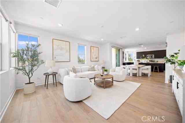10301 Triple Crown Ln - Photo 3 of 8