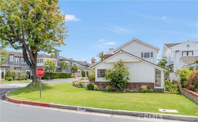 2562 Vista Dr - Photo 6 of 8