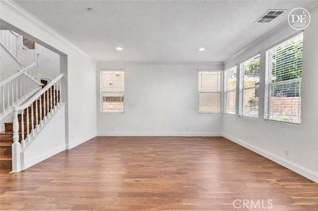 135 Willowbend - Photo 6 of 8