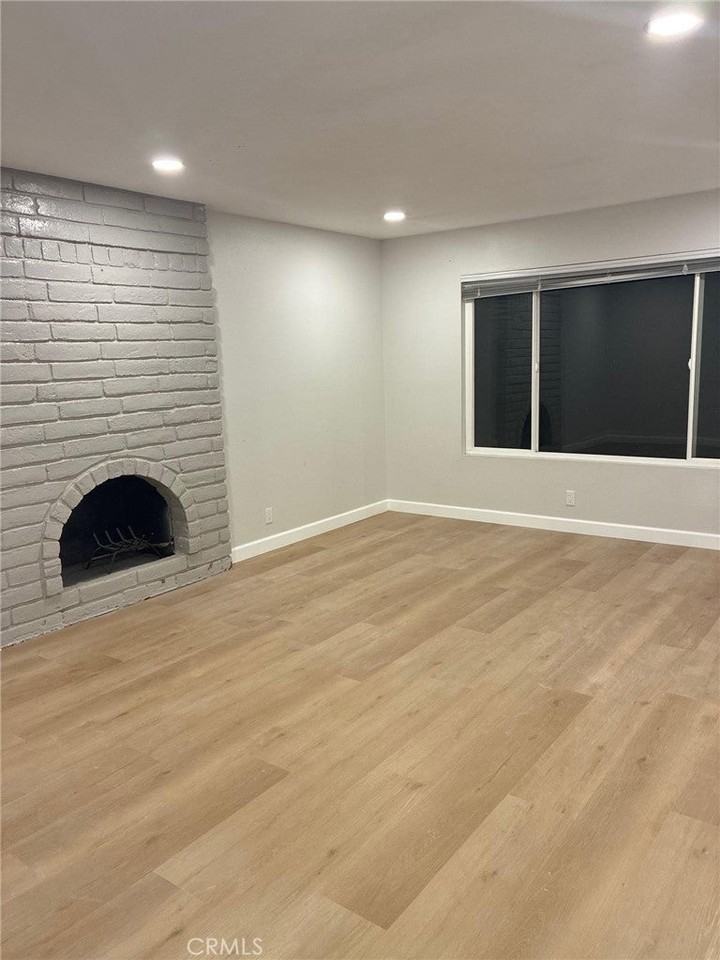 8842 Midbury Dr - Photo 2 of 15
