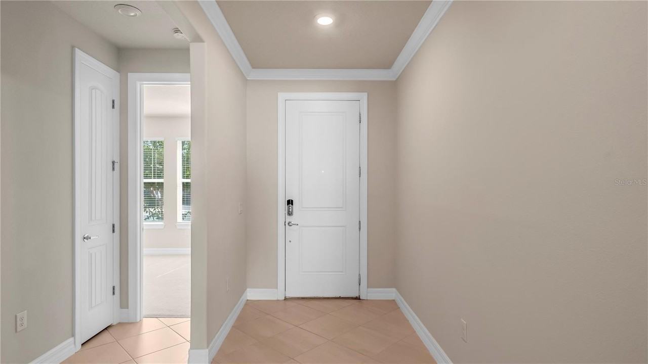 9212 Hanging Vine Ct #1 - Photo 6 of 42