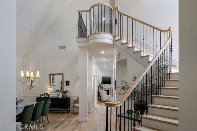 4223 Gentry Ave - Photo 3 of 8